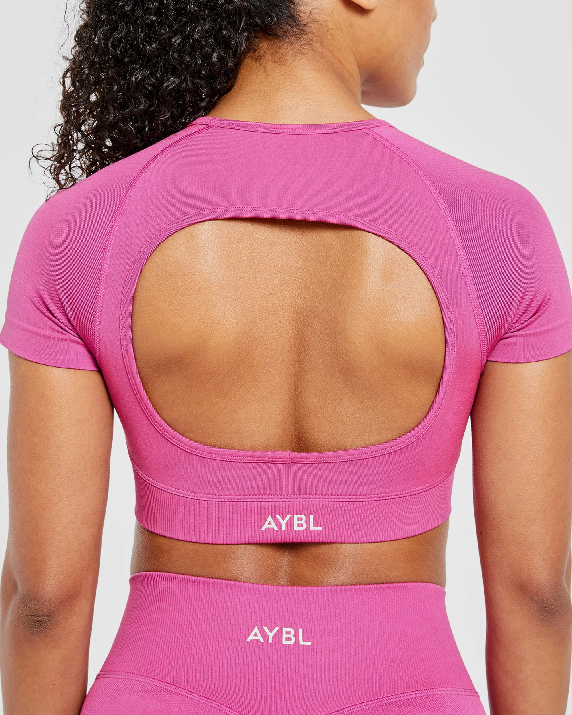 Adapt Seamless Crop Top - Pink - Image 6