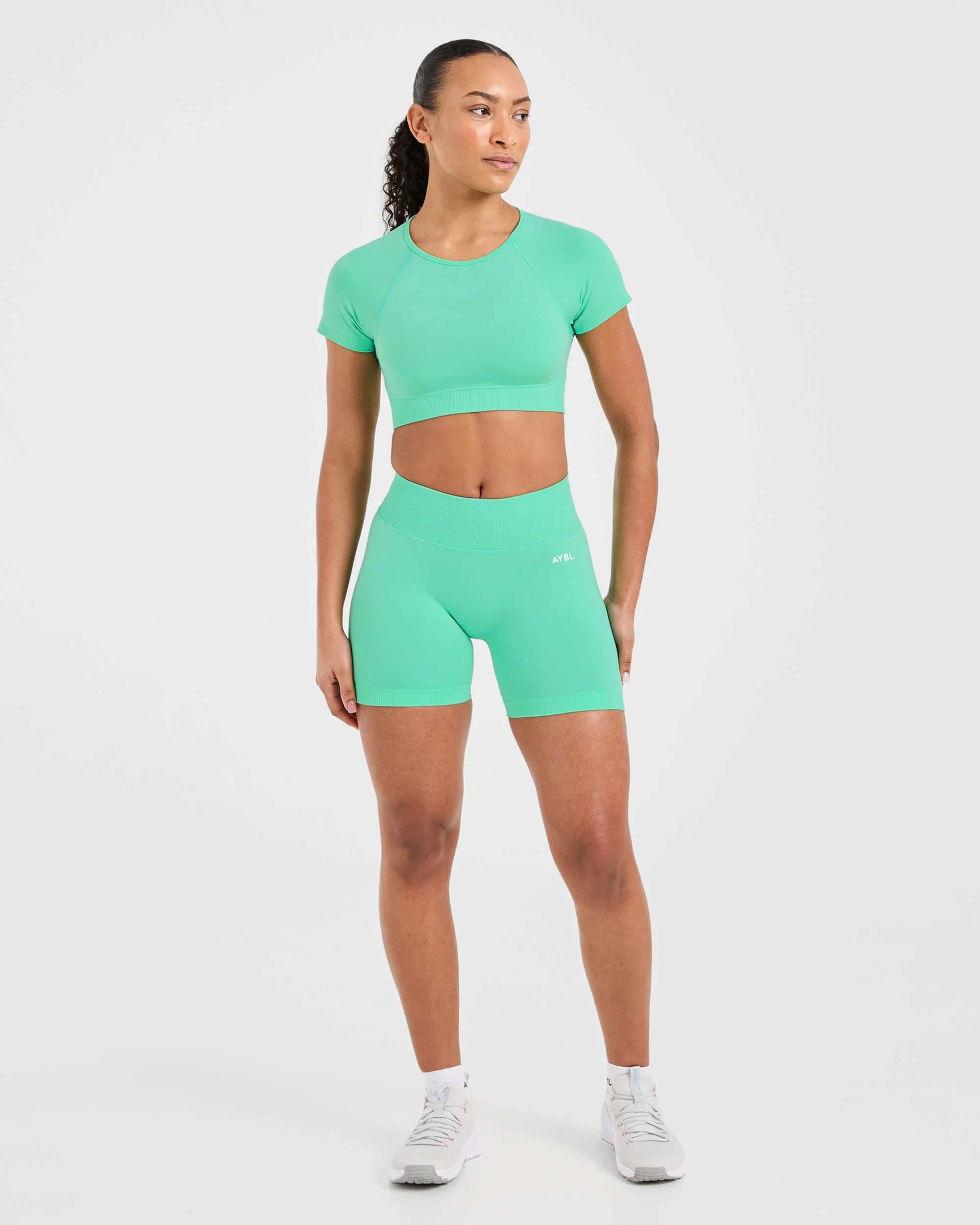 Adapt Seamless Crop Top - Spring Mint - Image 3