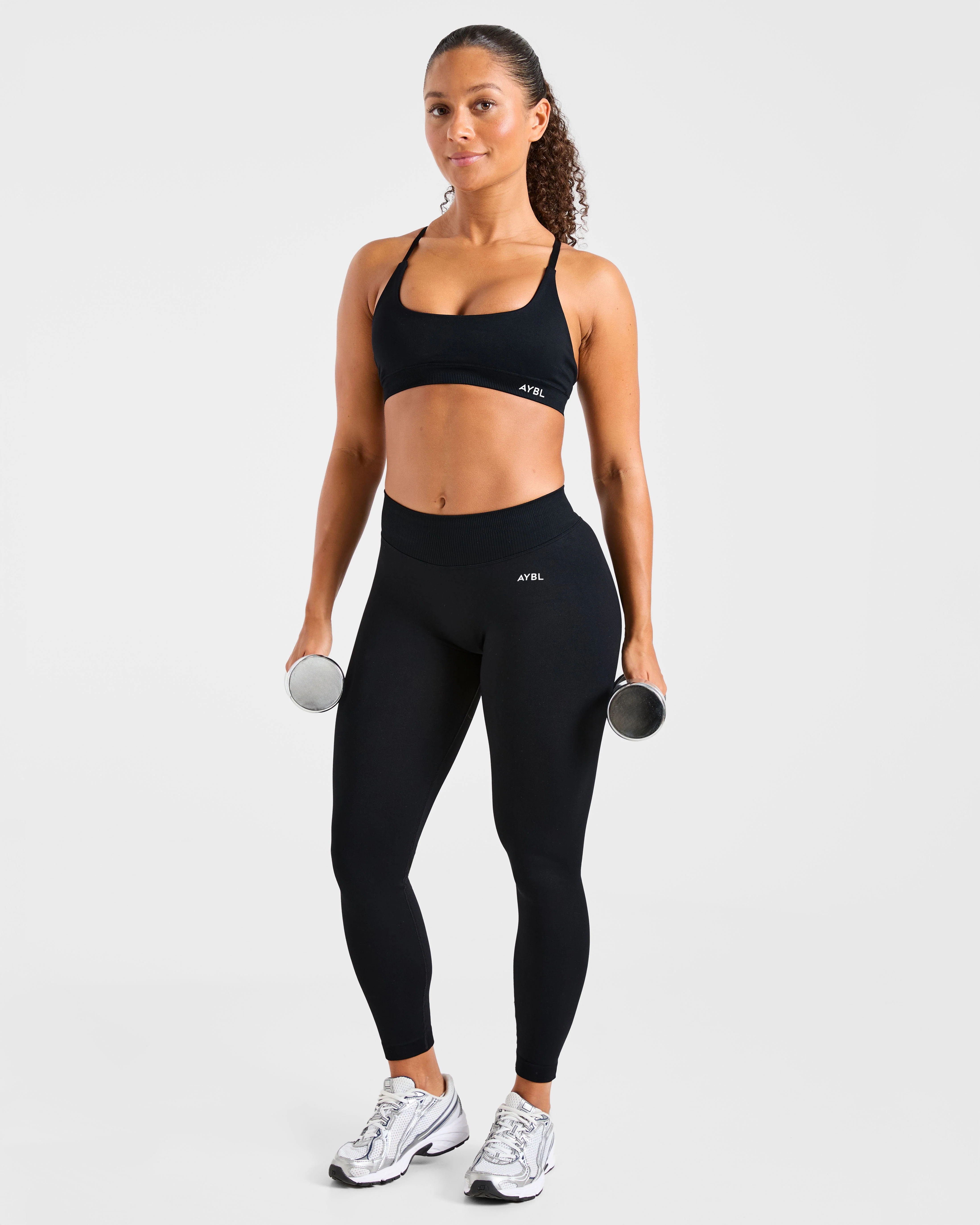 Enhance Seamless Sports Bra - Black - Image 7