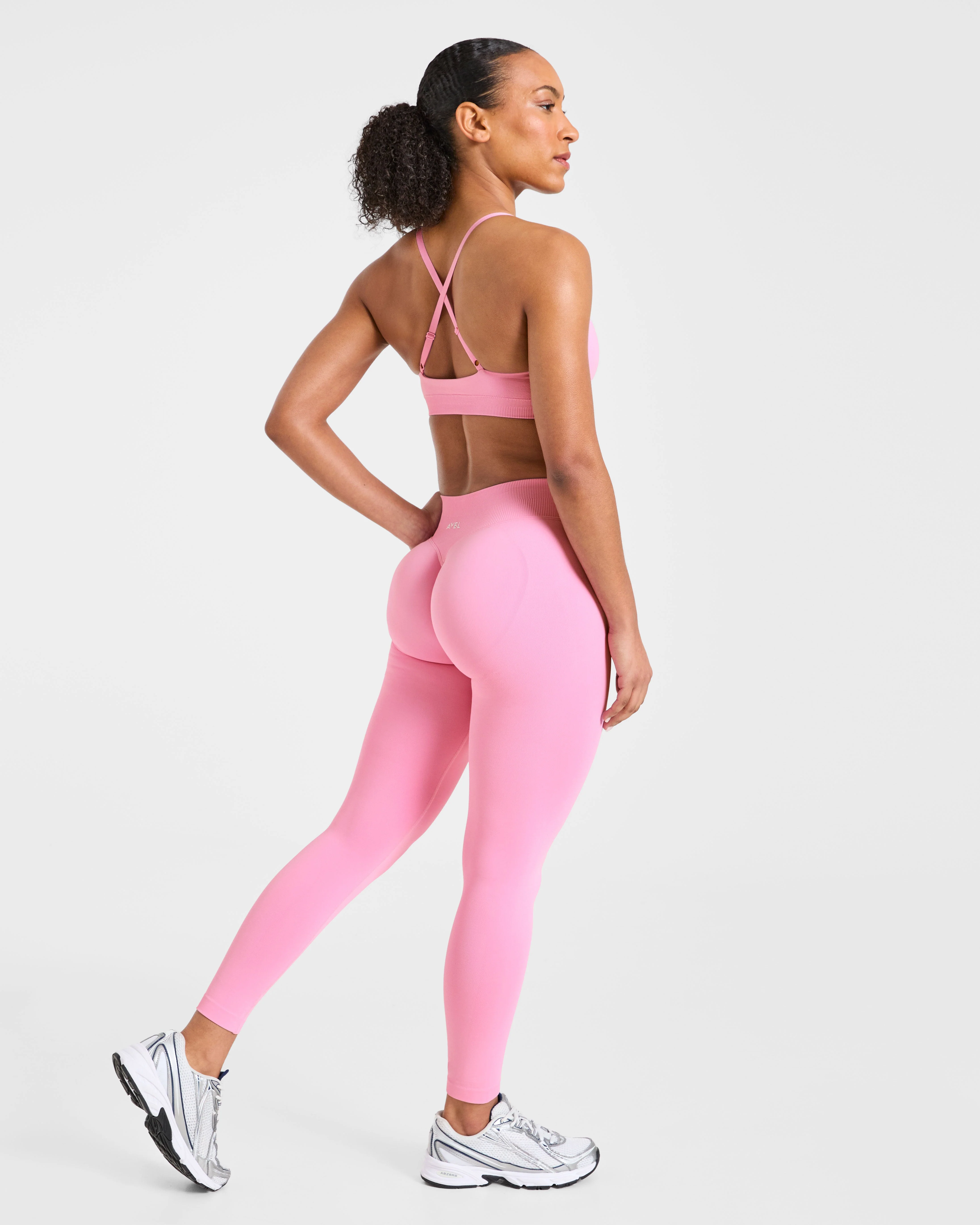 Enhance Seamless Sports Bra - Sugar Pink - Image 4