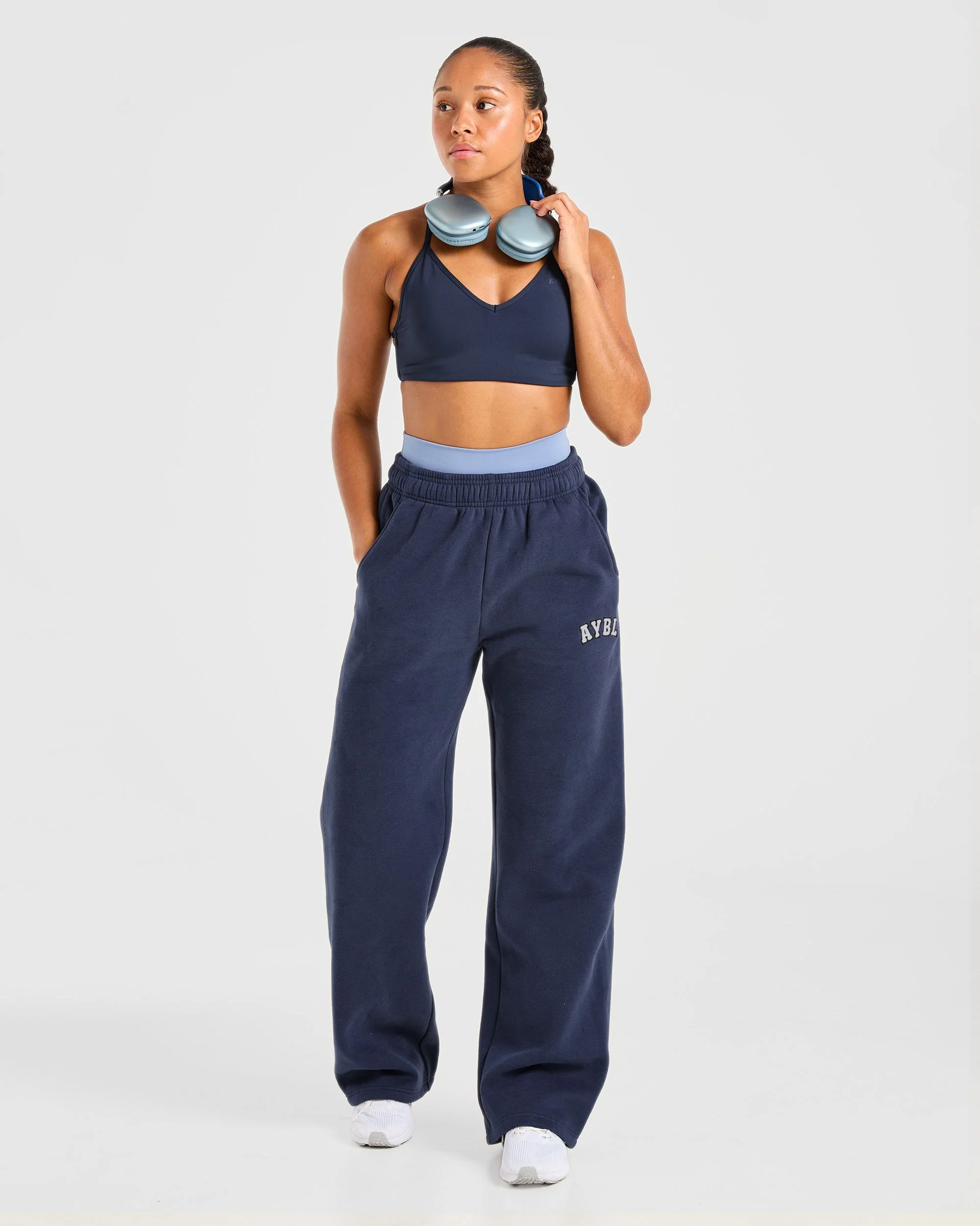 Essential Crossback Sports Bra - Deep Navy - Image 8